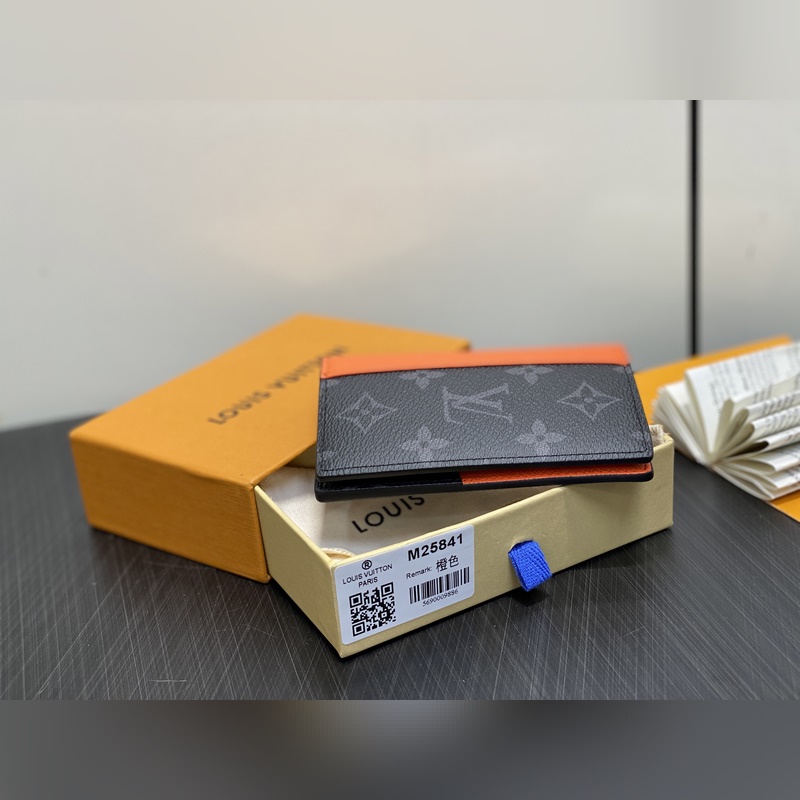 M25841黑花/橙色 卡包錢包 當季新款 口袋錢夾 本款口袋錢夾取材 Mono