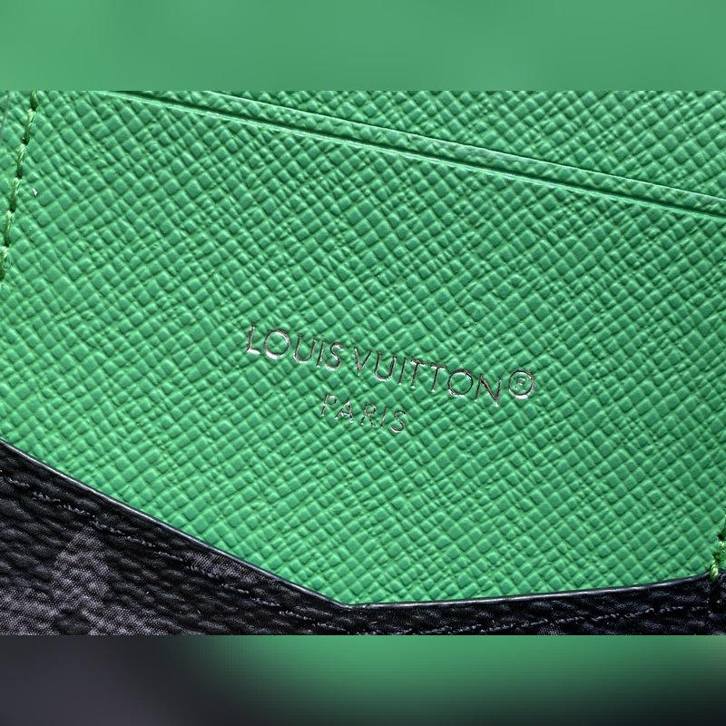 M25841黑花/綠色 卡包錢包 當季新款 口袋錢夾 本款口袋錢夾取材 Mono