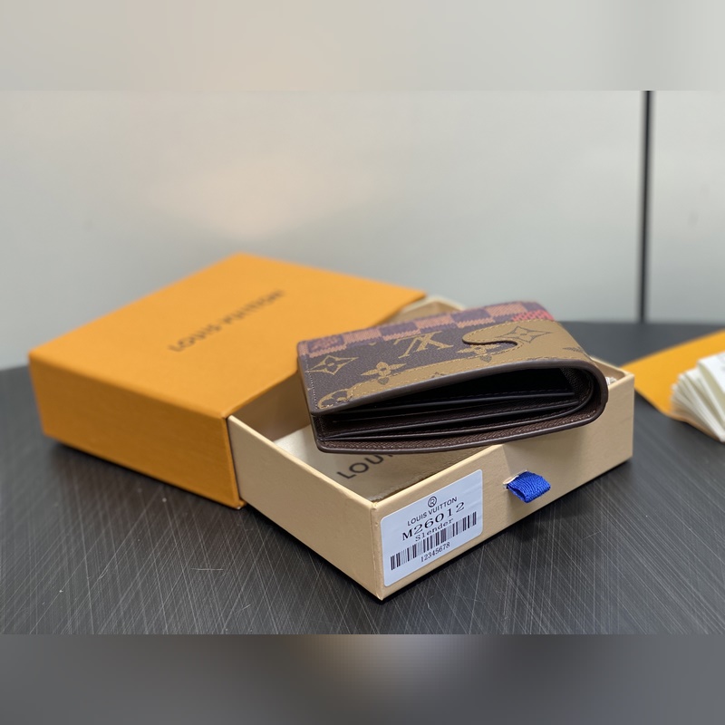 M26012黃花 短款西裝夾錢包 當季新款 SLENDER 錢夾 本款 Slen