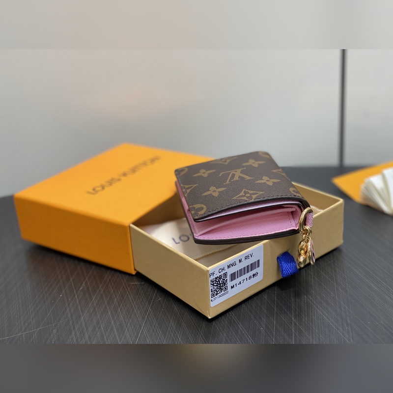 M14718粉色 兩折錢包 本款LV Charms 口袋錢夾 M14718粉 M