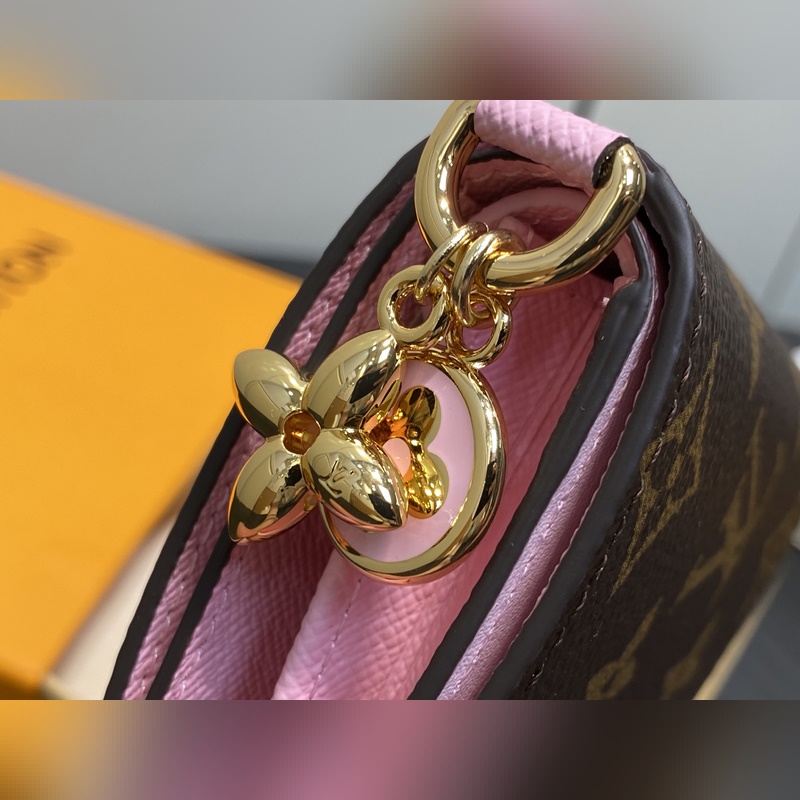 M14718粉色 兩折錢包 本款LV Charms 口袋錢夾 M14718粉 M