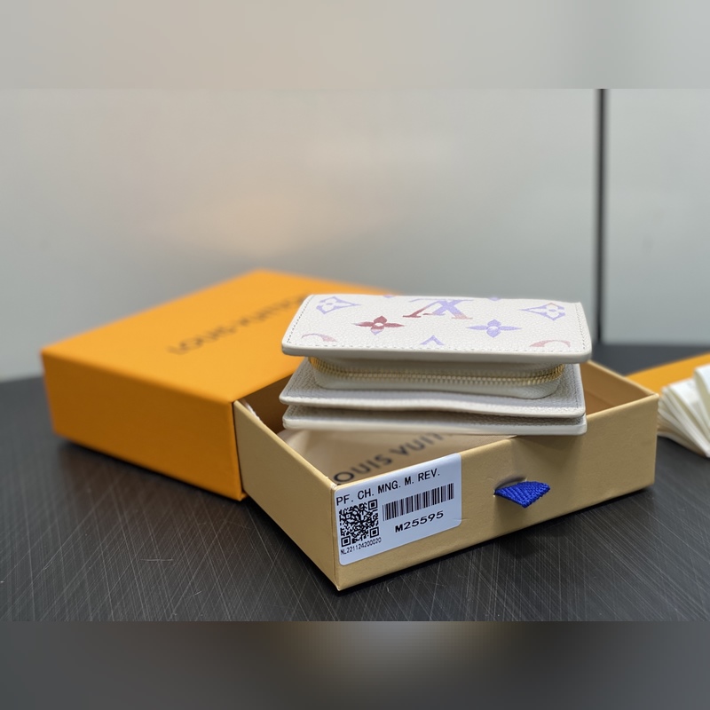 M25595米白 七夕限定幻彩全皮兩折錢包 Claire Wallett 錢夾