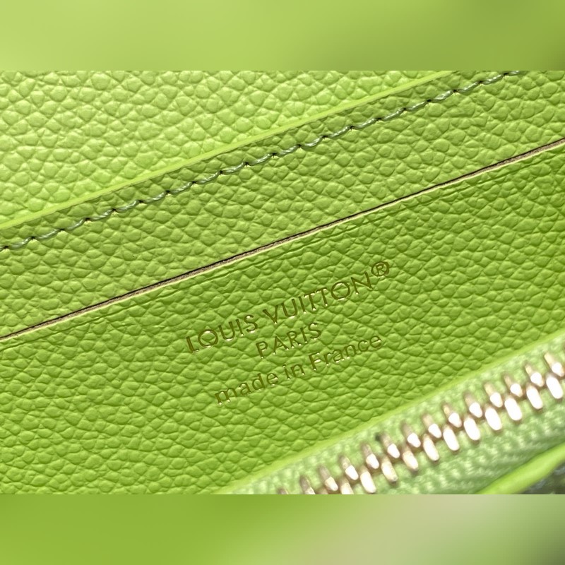 M14550  6綠色 全皮壓花卡包錢(qián)包 Rosalie 零錢(qián)包 這款Rosa