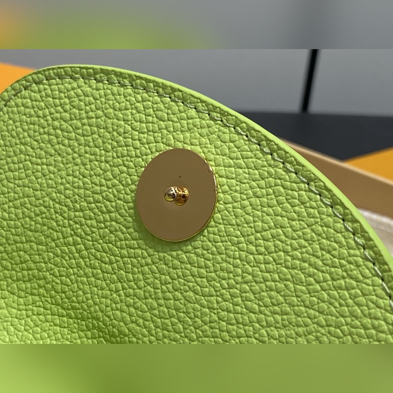 M14550  6綠色 全皮壓花卡包錢(qián)包 Rosalie 零錢(qián)包 這款Rosa