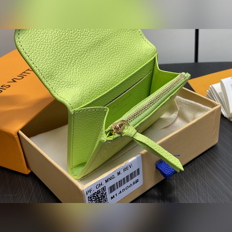 M14550  6綠色 全皮壓花卡包錢(qián)包 Rosalie 零錢(qián)包 這款Rosa