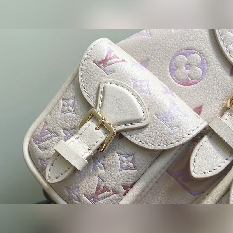 M15113米白漸變 全皮壓花雙肩包系列 BACKUP 雙肩包 M47072 本