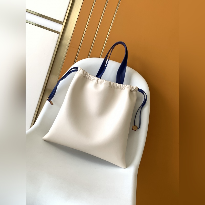 M15235 頂級原單 動態16 3LOUIS VUITTON Nigo聯名款F