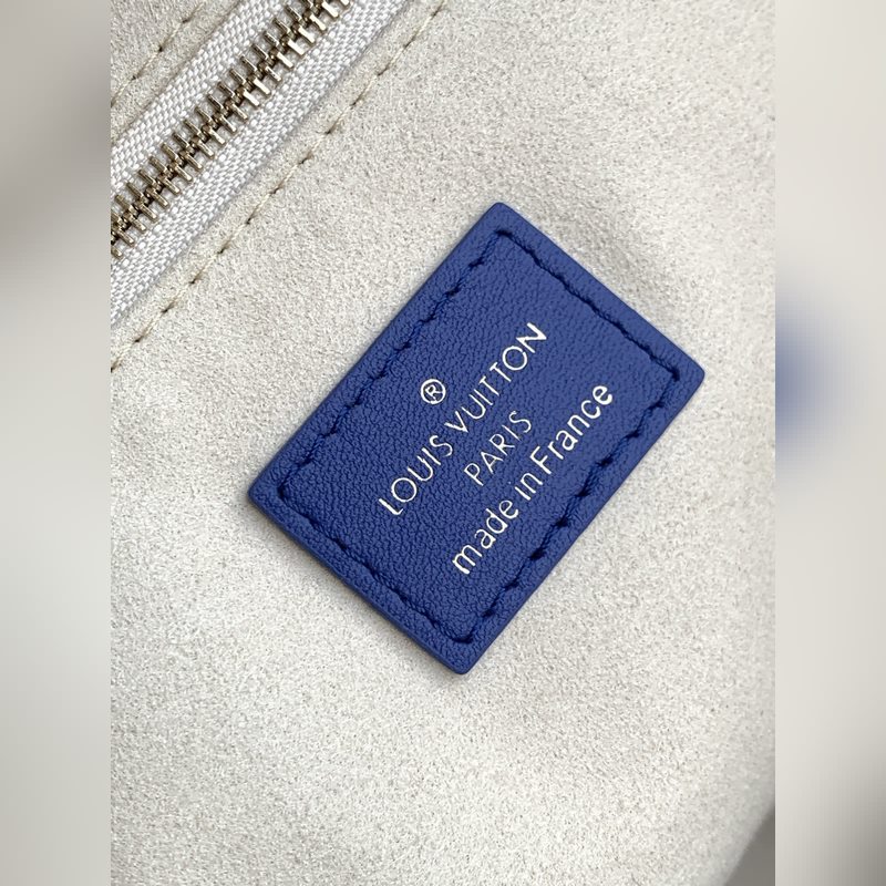 M15235 頂級原單 動態16 3LOUIS VUITTON Nigo聯名款F