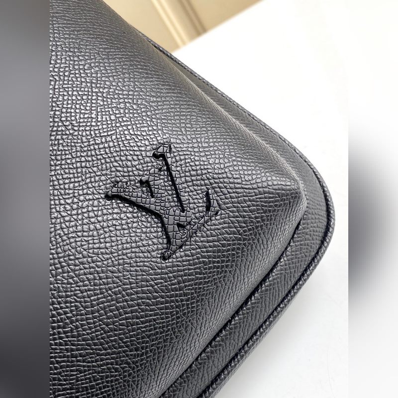 [海原外單 獨實家拍 30863黑十字紋]本款 Avenue 單肩包取材 Dam