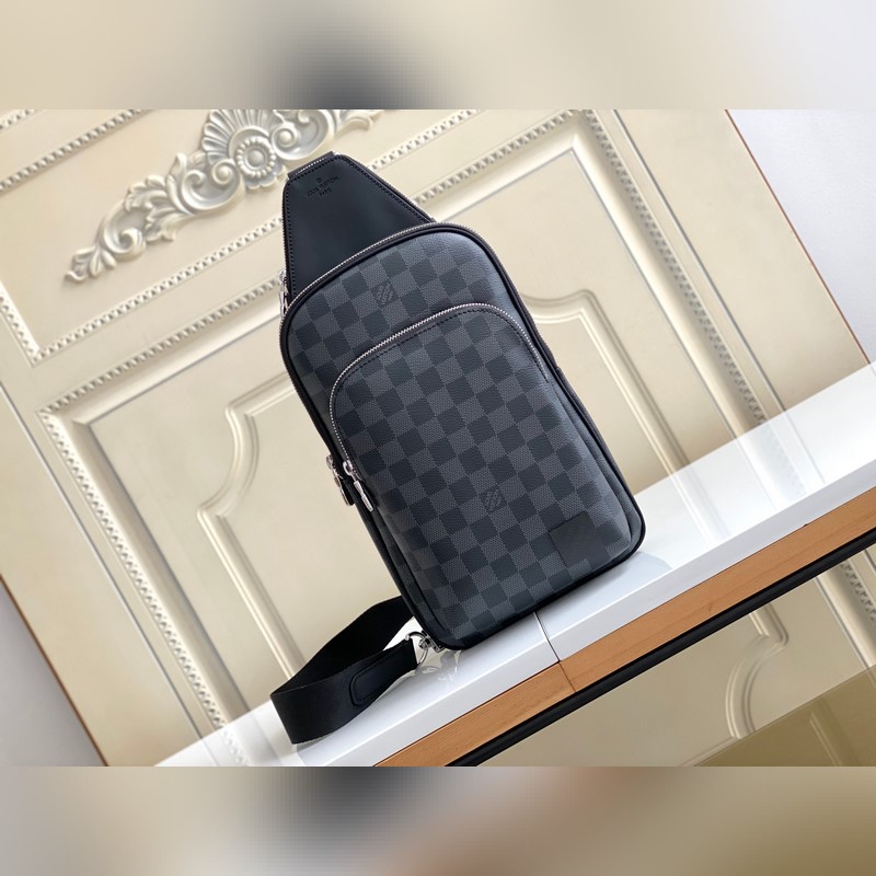 [海原外單 獨實家拍45302黑格]本款 Avenue 單肩包取材 Damier