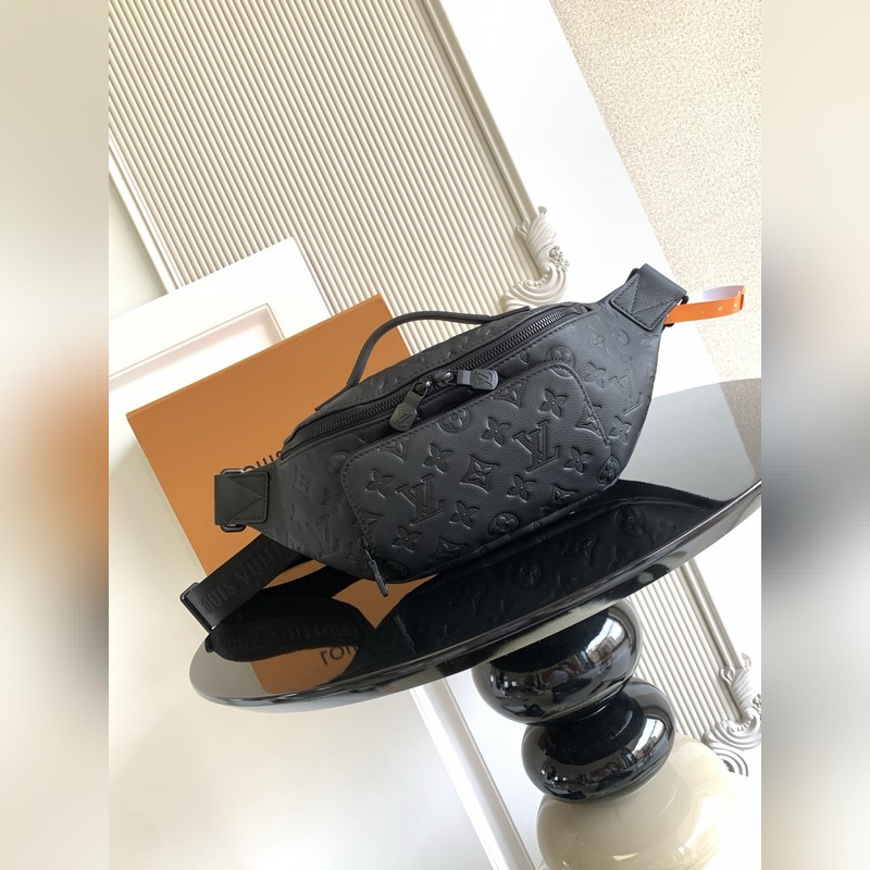 特級 163c01動態芯片 本款 Rush 腰包以 Monogram Shado