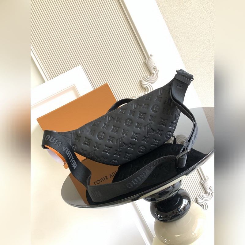 特級 163c01動態芯片 本款 Rush 腰包以 Monogram Shado