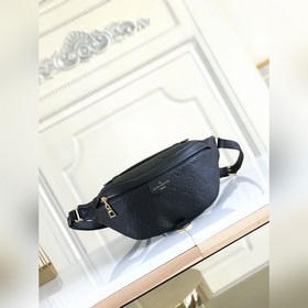 [海外原單 獨(dú)家實(shí)拍] M44836白色 M44812黑色全皮 BUMBAG 胸