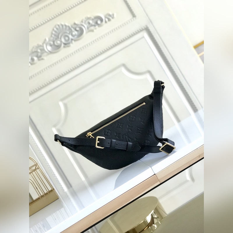 [海外原單 獨家實拍] M44836白色 M44812黑色全皮 BUMBAG 胸