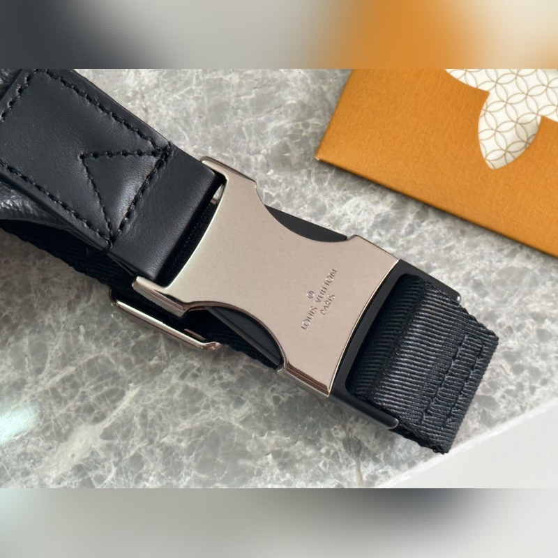 [163C01動態芯片]頂級原單 型號：M25924黑花配綠皮 本款 Disco