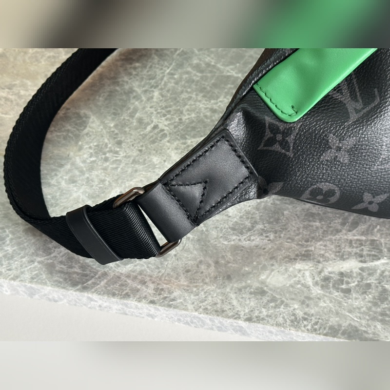 [163C01動態芯片]頂級原單 型號：M25924黑花配綠皮 本款 Disco