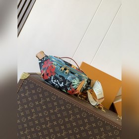 M24992 頂級(jí)原單 變碼芯片163C RUSH 腰包本款 Rush 腰包取材