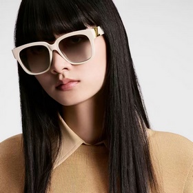 LOUIS VUITTON MOD：Z1762 Size：53口18-140