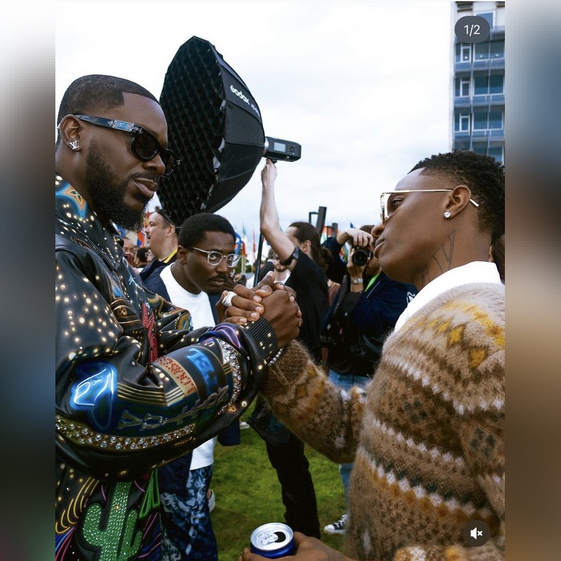 LOUIS VUITTON MODEL：Z2529U Z2556U SIZE：4