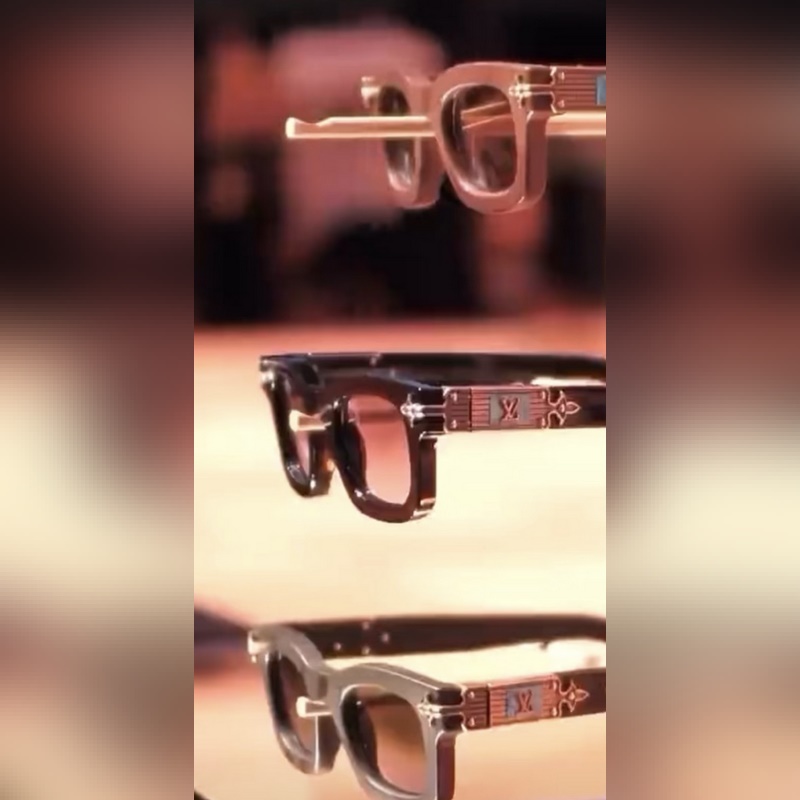 LOUIS VUITTON MODEL：Z2529U Z2556U SIZE：4