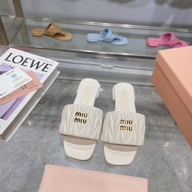 miumiu2026ss春夏新款平底小羊皮涼鞋拖鞋 頂級版本 ---------
