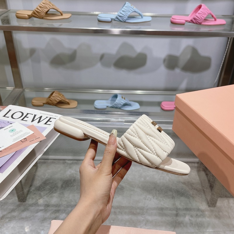 miumiu2026ss春夏新款平底小羊皮涼鞋拖鞋 頂級版本 ---------