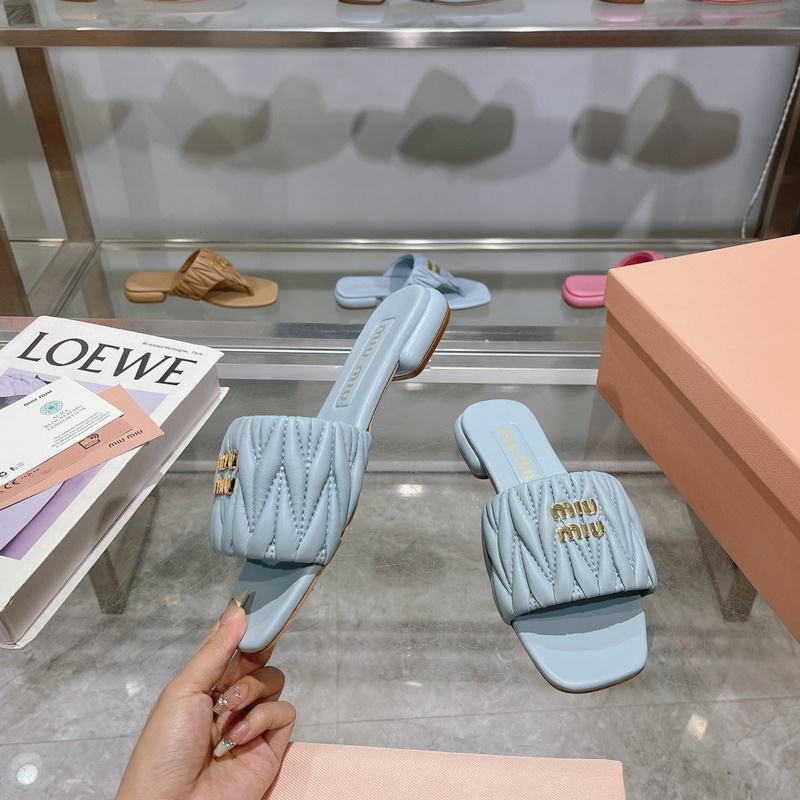 miumiu2026ss春夏新款平底小羊皮涼鞋拖鞋 頂級版本 ---------