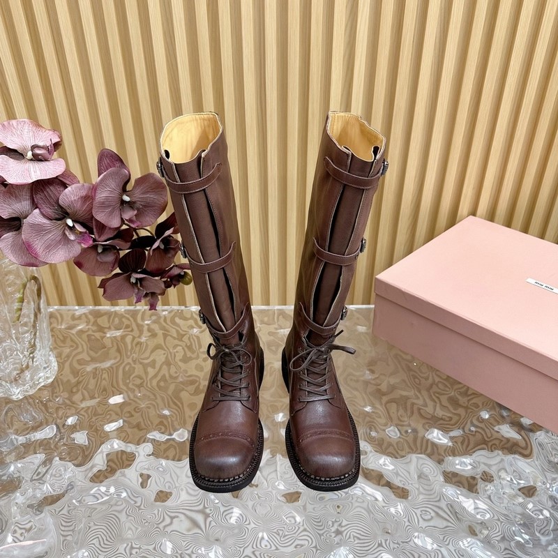 高版本 MiuMiu 24走秀款複古機車靴 -------- 甜美複古機車風 太