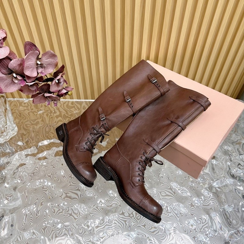 高版本 MiuMiu 24走秀款複古機車靴 -------- 甜美複古機車風 太