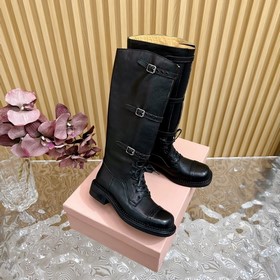 高版本 MiuMiu 24走秀款複古機車靴 -------- 甜美複古機車風 太