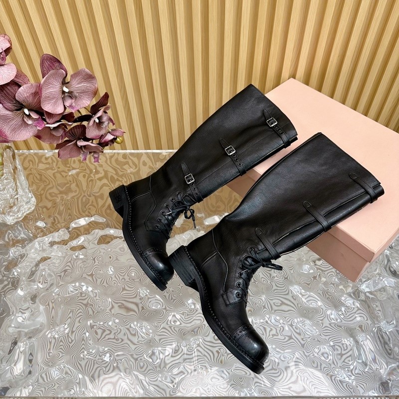 高版本 MiuMiu 24走秀款複古機車靴 -------- 甜美複古機車風 太