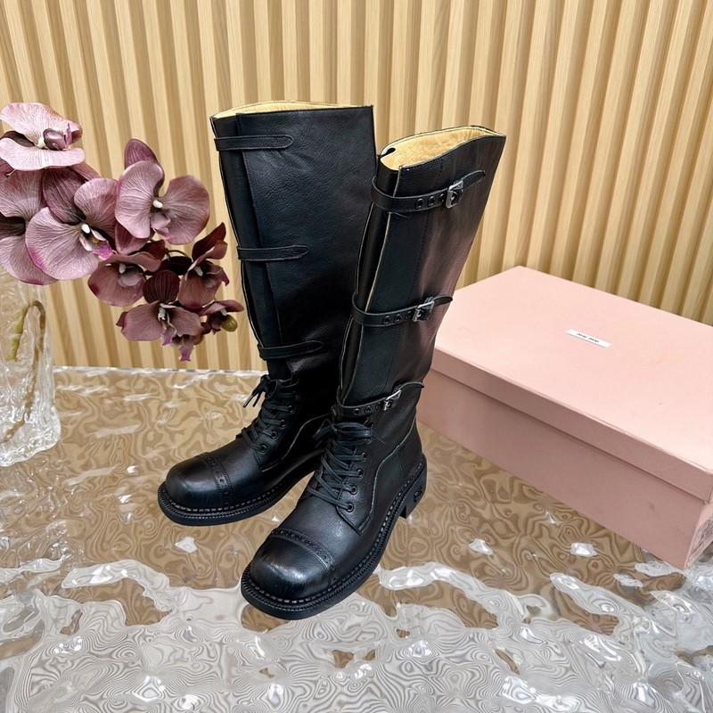 高版本 MiuMiu 24走秀款複古機車靴 -------- 甜美複古機車風 太