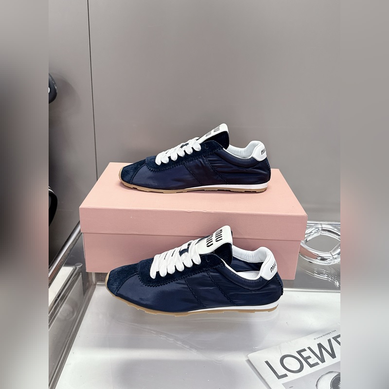 尺碼：35-40 miumiu2026 早春走秀新款阿甘德訓鞋運動鞋， 巨巨巨好