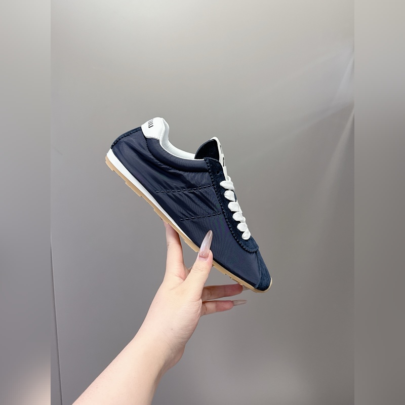 尺碼：35-40 miumiu2026 早春走秀新款阿甘德訓鞋運動鞋， 巨巨巨好