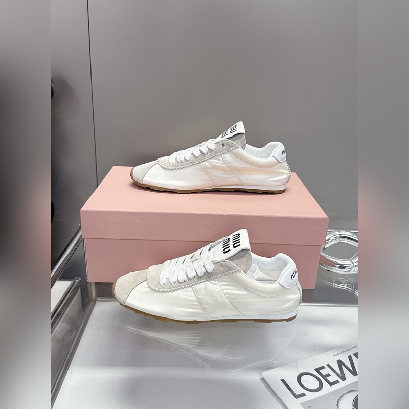 尺碼：35-40 miumiu2026 早春走秀新款阿甘德訓鞋運動鞋， 巨巨巨好