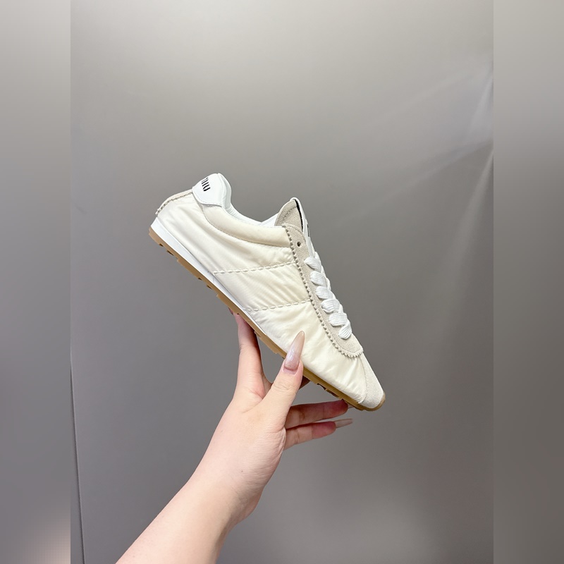 尺碼：35-40 miumiu2026 早春走秀新款阿甘德訓鞋運動鞋， 巨巨巨好