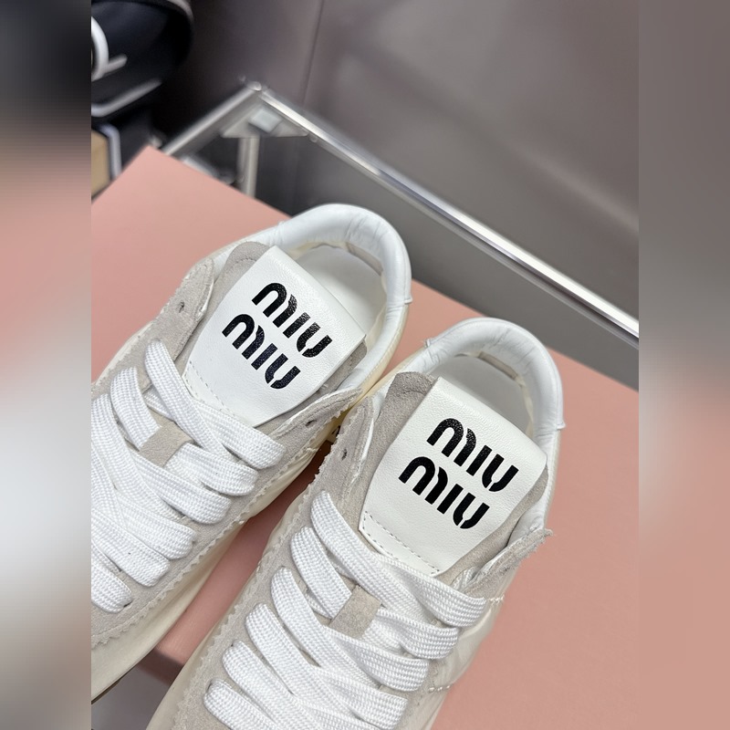 尺碼：35-40 miumiu2026 早春走秀新款阿甘德訓鞋運動鞋， 巨巨巨好