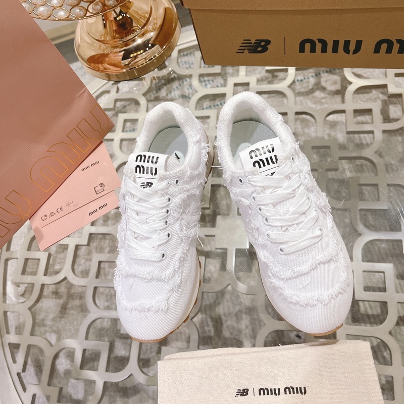 Miumiu x New Balance 574聯名款NB運動鞋 Miu Miu