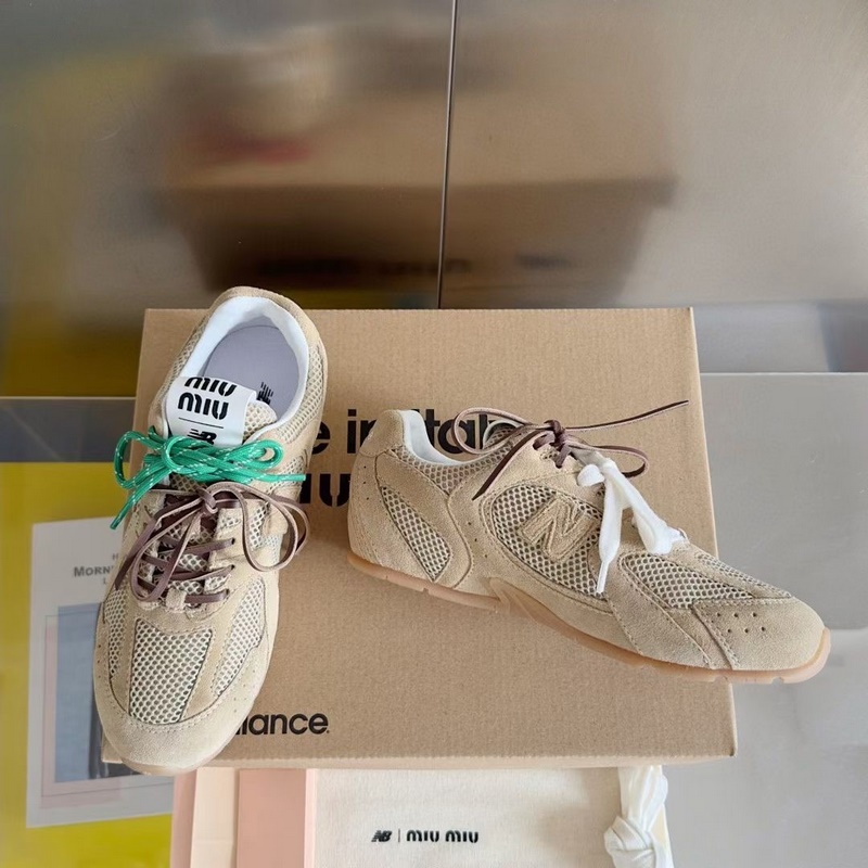 Miumiu x New Balance 聯(lián)名款NB運(yùn)動(dòng)鞋女 Miu Miu 繆