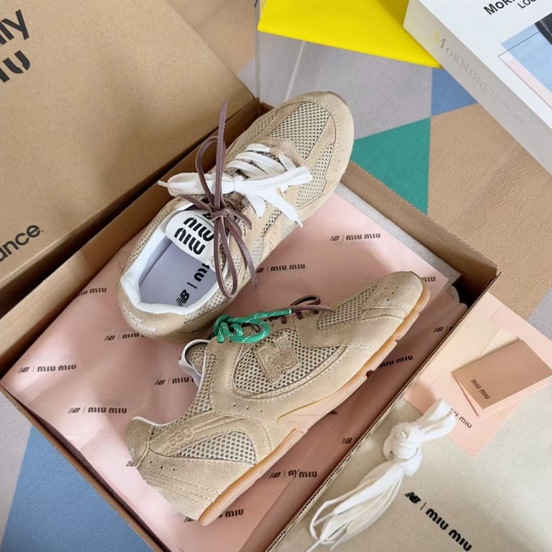 Miumiu x New Balance 聯(lián)名款NB運(yùn)動(dòng)鞋女 Miu Miu 繆