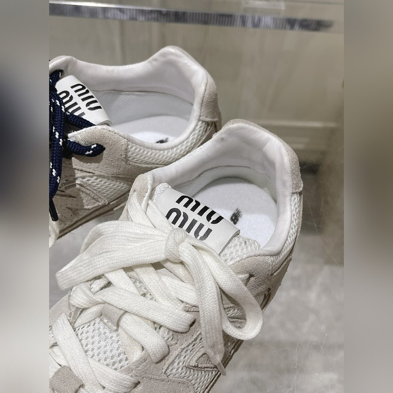 miumiu 繆繆G0 27Miu Miu x New Balance聯(lián)名款運(yùn)