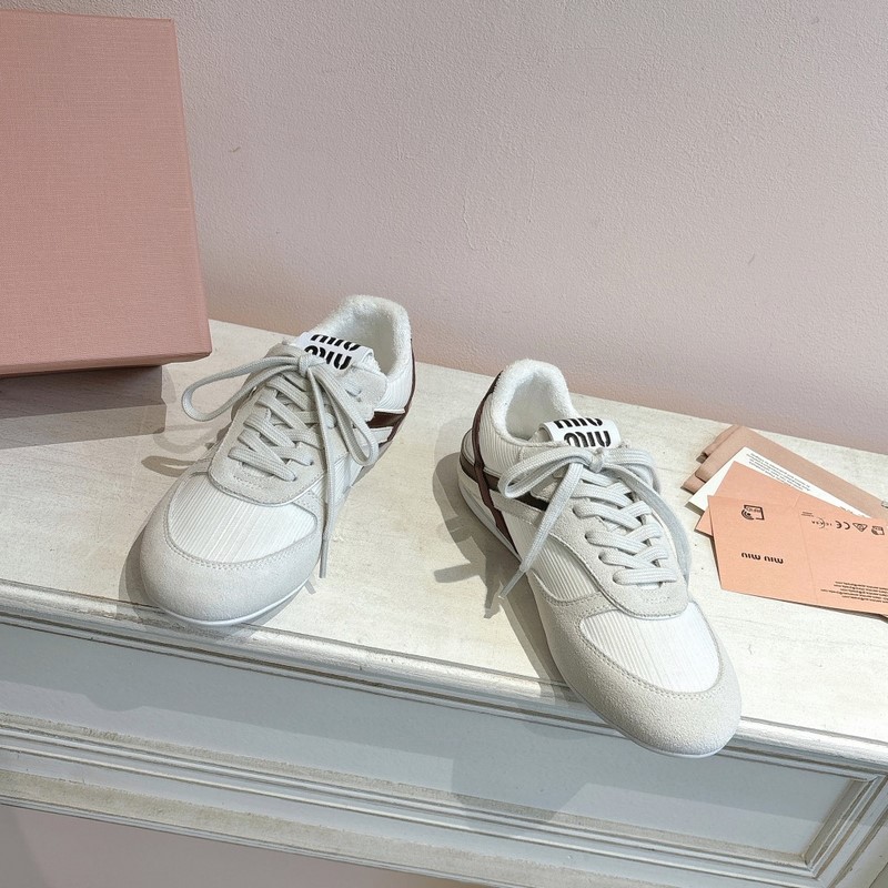 高品質 Miu Miu 25ss 春夏休閑鞋德訓鞋 Miu Miu 25ss 春