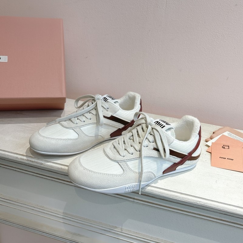 高品質 Miu Miu 25ss 春夏休閑鞋德訓鞋 Miu Miu 25ss 春