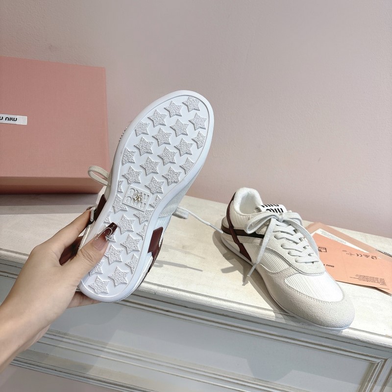 高品質 Miu Miu 25ss 春夏休閑鞋德訓鞋 Miu Miu 25ss 春