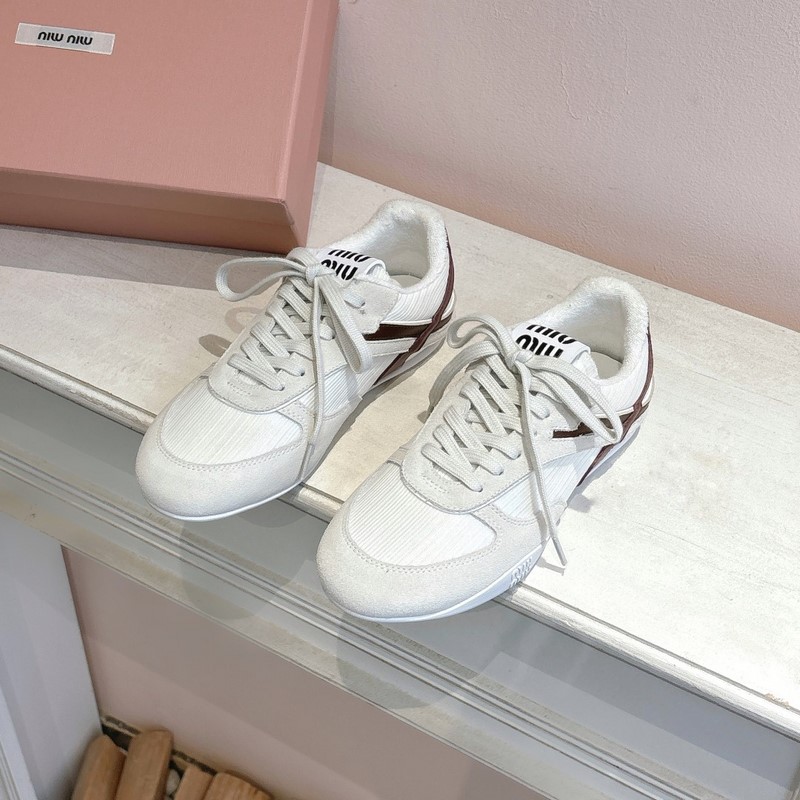 高品質 Miu Miu 25ss 春夏休閑鞋德訓鞋 Miu Miu 25ss 春