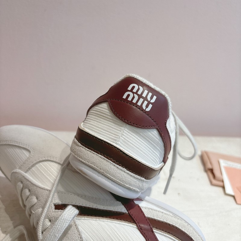 高品質 Miu Miu 25ss 春夏休閑鞋德訓鞋 Miu Miu 25ss 春