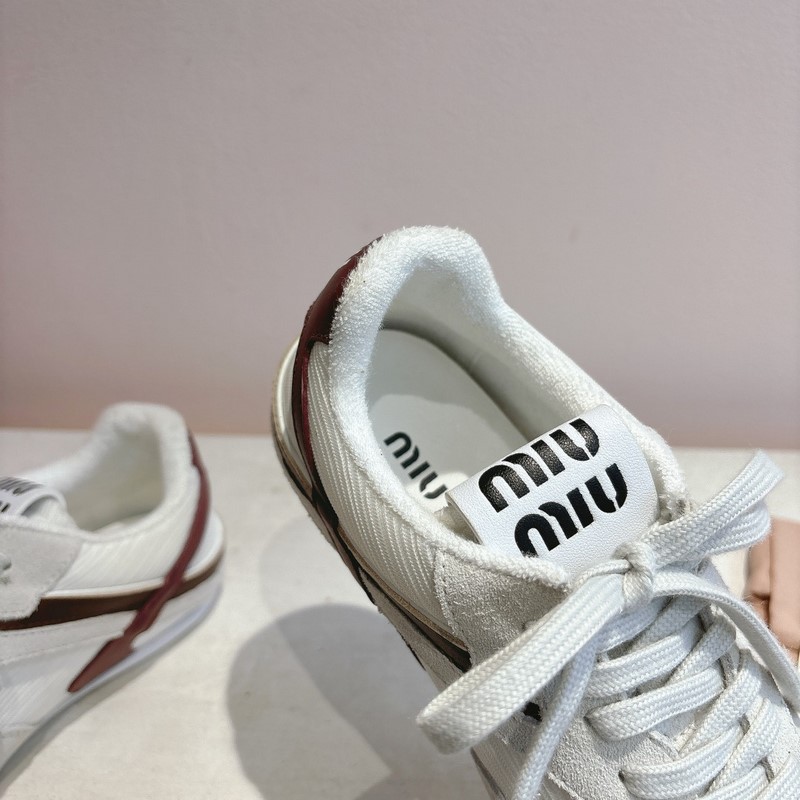 高品質 Miu Miu 25ss 春夏休閑鞋德訓鞋 Miu Miu 25ss 春