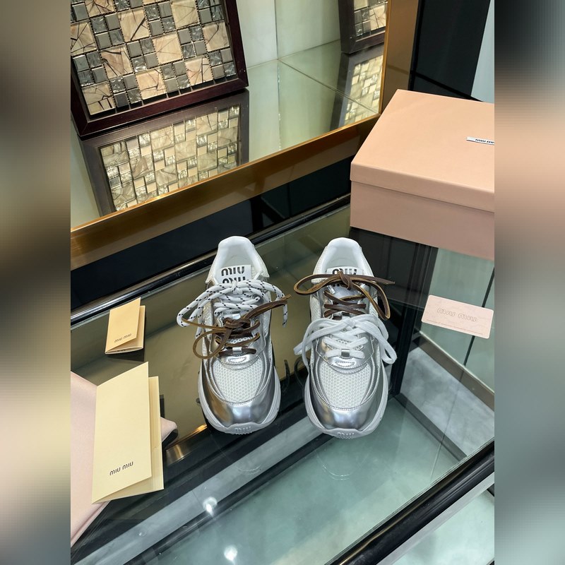 MiuMiu*繆繆miu家2026運動休閑鞋 這款系帶休閑運動鞋妥妥的美式休閑風