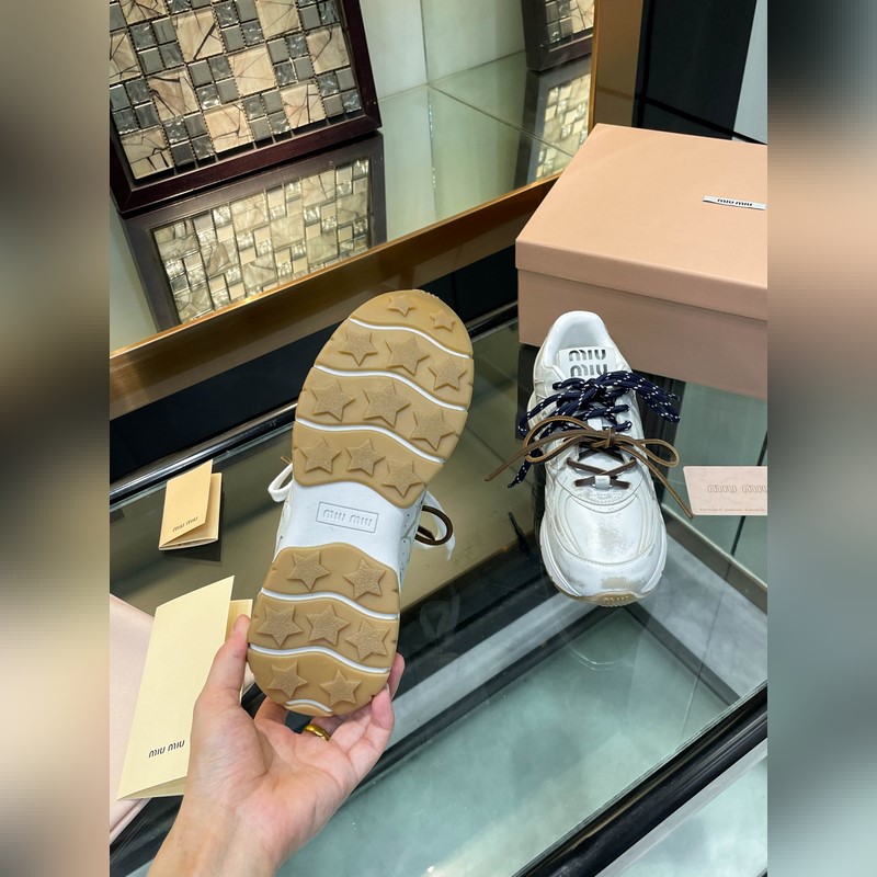 MiuMiu*繆繆miu家2026運動休閑鞋 這款系帶休閑運動鞋妥妥的美式休閑風