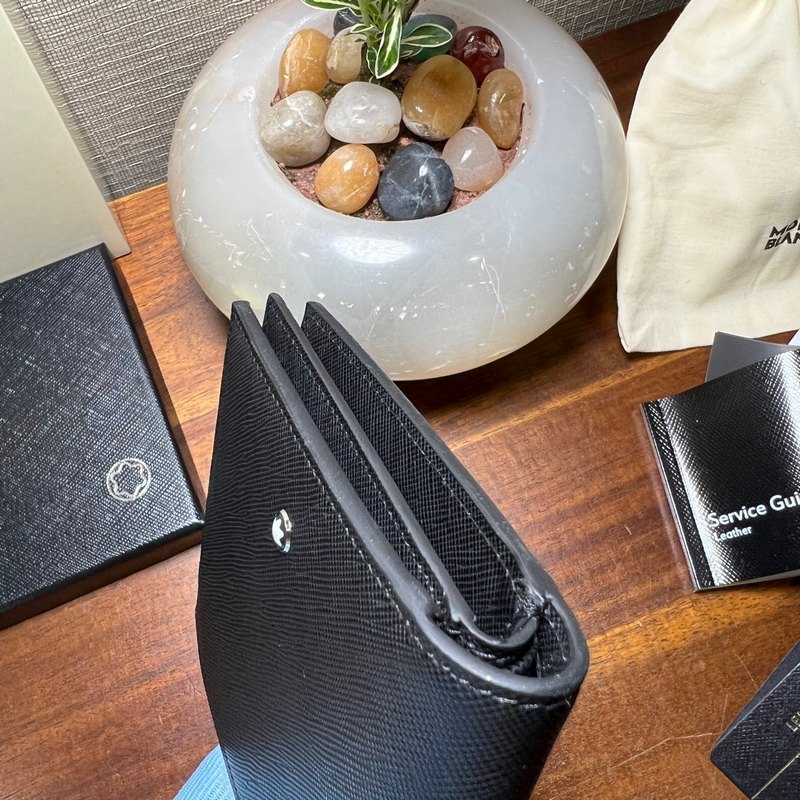 全新630 MONTBLANC萬寶龍專櫃同步匠心系列12卡位錢夾 經(jīng)典黑 型號：